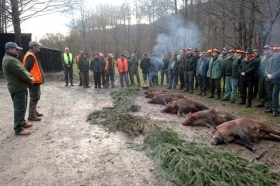 Lovci humanutarci - doniraju divljačinu Caritasu